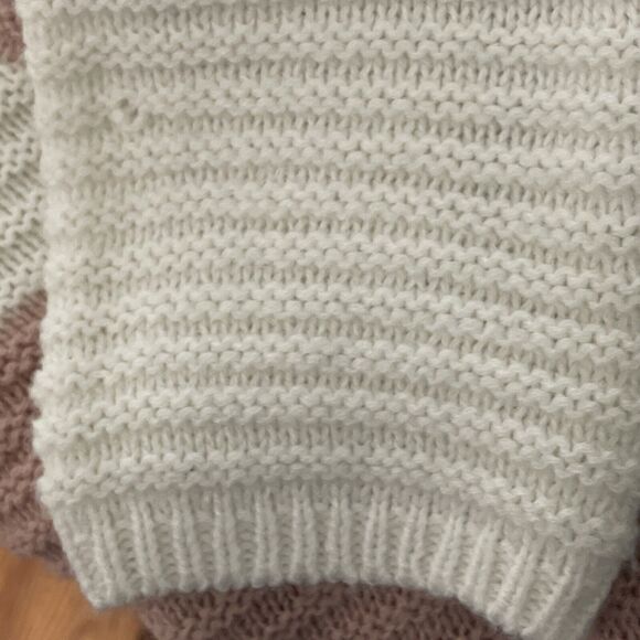 Full Circle Trends Boho Chevron Sweater White & Light Mauve & Gray XL - Picture 6 of 11